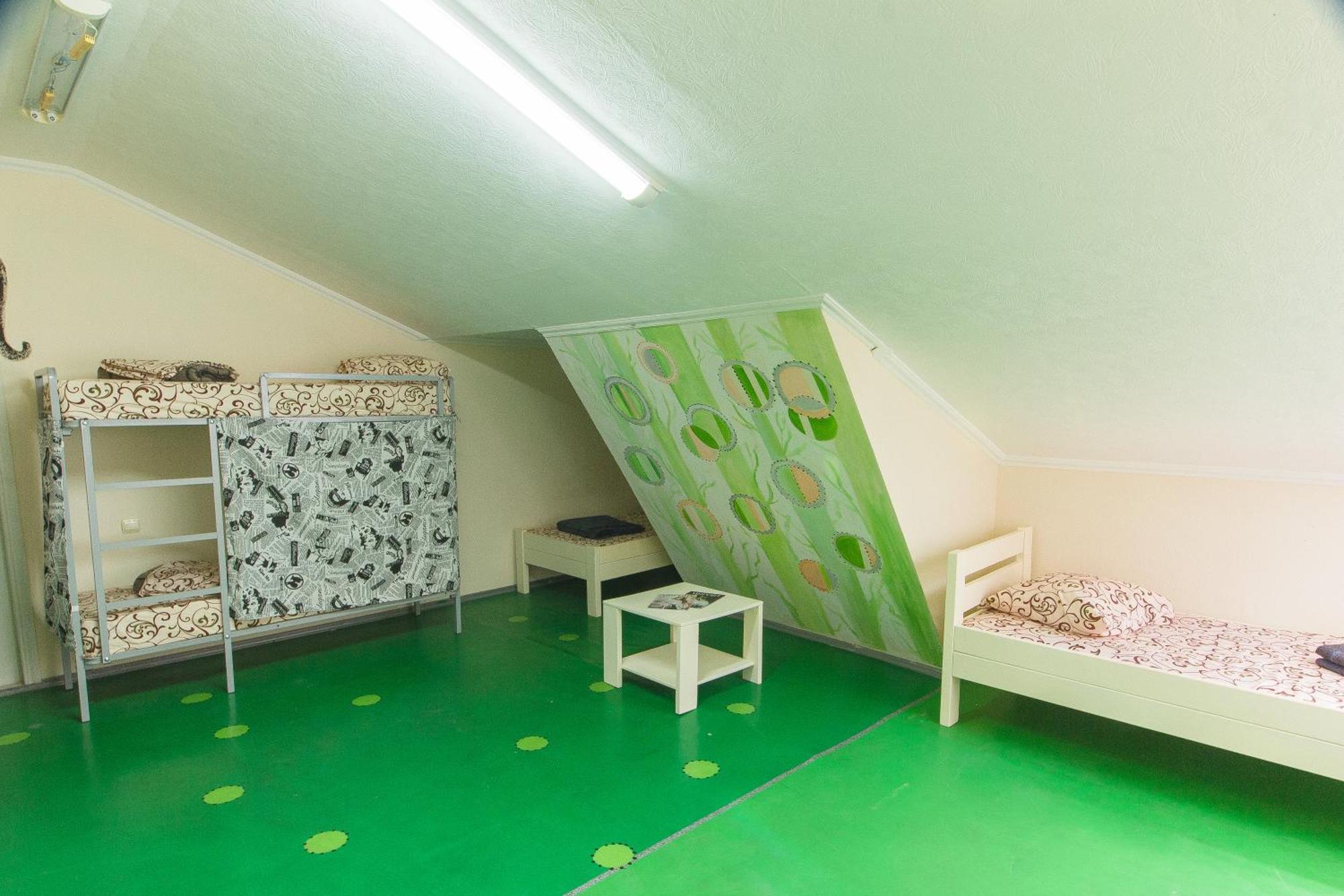 Lucky Hostel На Крещатике Kiew Exterior foto
