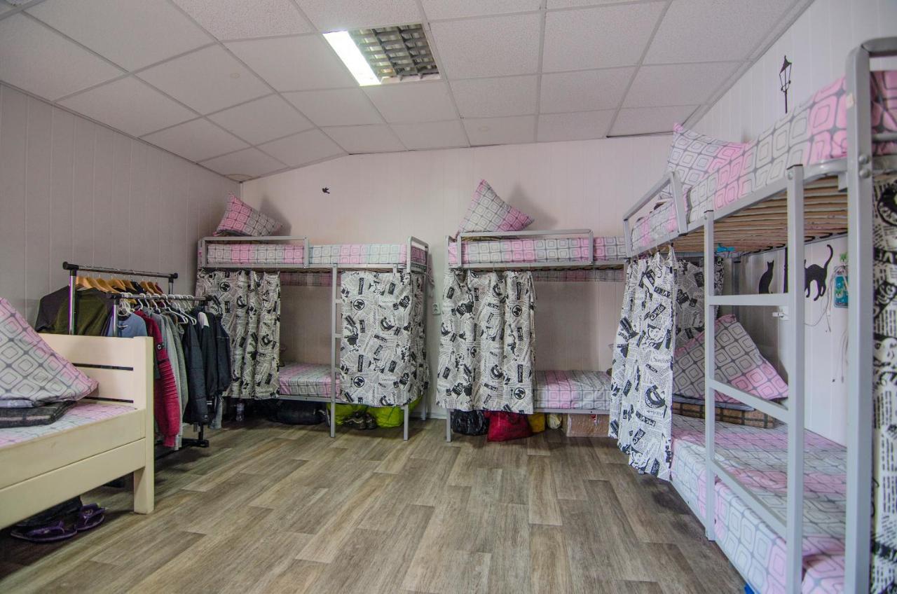 Lucky Hostel На Крещатике Kiew Exterior foto