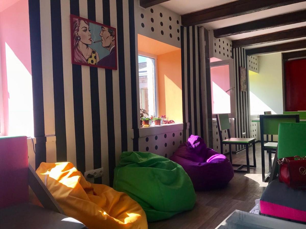 Lucky Hostel На Крещатике Kiew Exterior foto